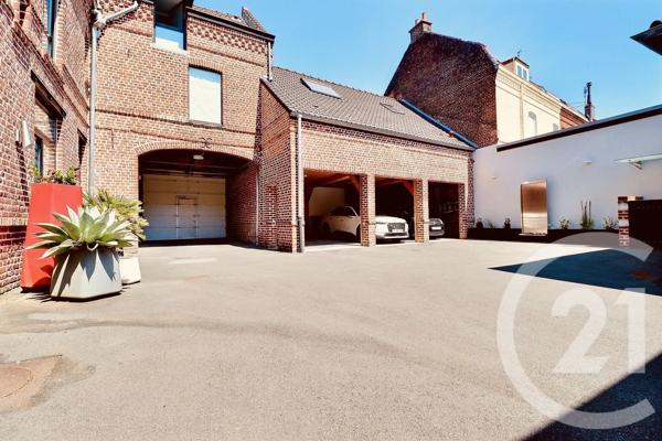 Maison à vendre  7 pièces - 448,34 m 2   WATTIGNIES  - 59