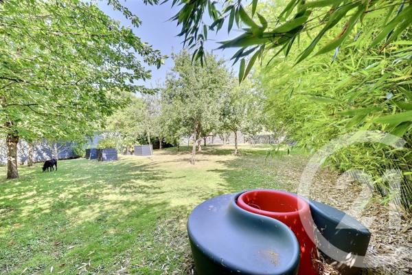 Maison à vendre  7 pièces - 448,34 m 2   WATTIGNIES  - 59