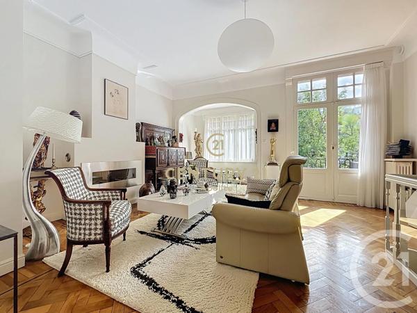 Maison à vendre  7 pièces - 448,34 m 2   WATTIGNIES  - 59