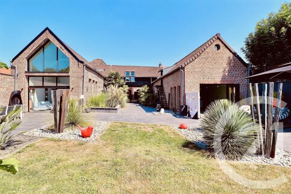 Maison à vendre  7 pièces - 448,34 m 2   WATTIGNIES  - 59