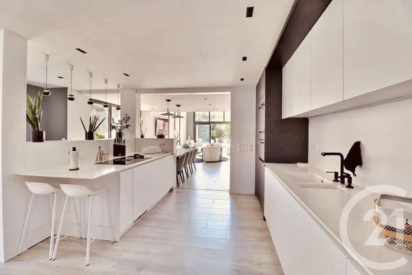 Maison à vendre  7 pièces - 448,34 m 2   WATTIGNIES  - 59