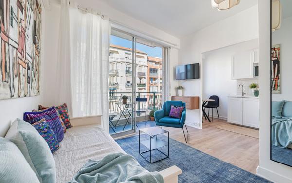 Appartement à vendre    1 pièce • 28,52 m2 Nice