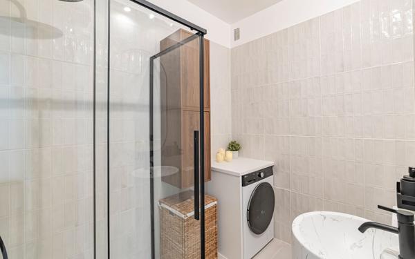 Appartement à vendre    1 pièce • 28,52 m2 Nice