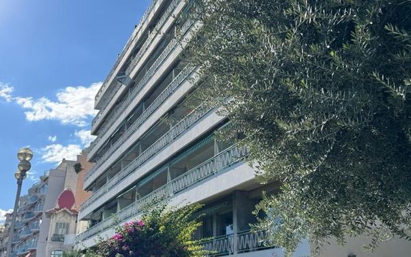 Appartement à vendre    1 pièce • 28,52 m2 Nice