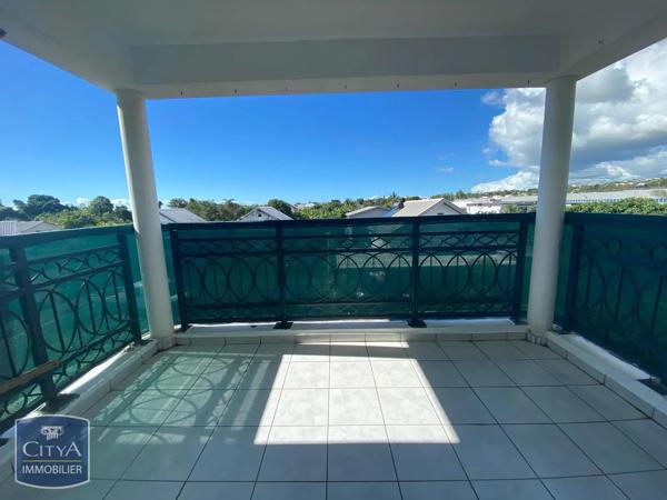 Appartement à vendre 2 pièces 45m² Sainte-Suzanne (97441)