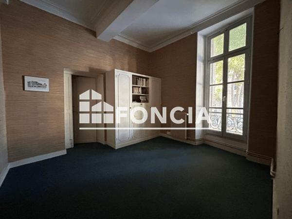 À vendre Appartement 4 pièces 148.87 m² - Nîmes 30900