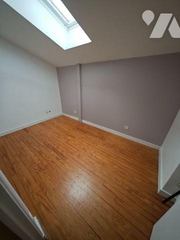 L'office notarial vous propose ce bel appartement, idéalement situé à deux pas du coeur de Noha...