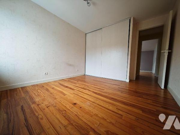 L'office notarial vous propose ce bel appartement, idéalement situé à deux pas du coeur de Noha...