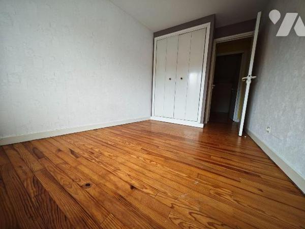 L'office notarial vous propose ce bel appartement, idéalement situé à deux pas du coeur de Noha...