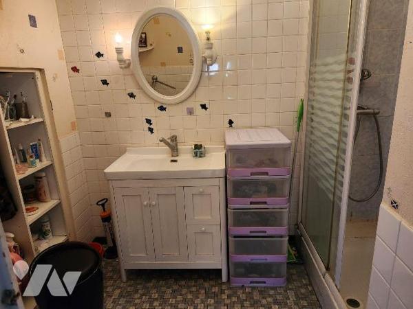 LA FLECHE Centre, Maison de ville 183 m² avec jardin

- Grand séjour de 61 m², salle d'eau, w...