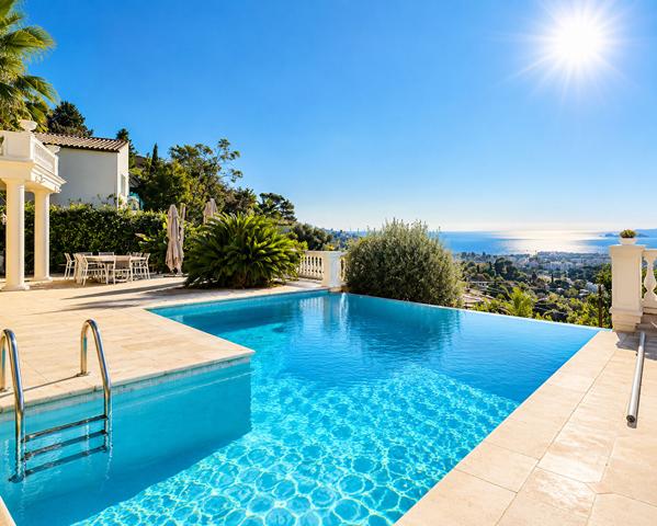 VILLA D'EXCEPTION DE 287 M² - VUE MER - PISCINE À DÉBORDEMENT