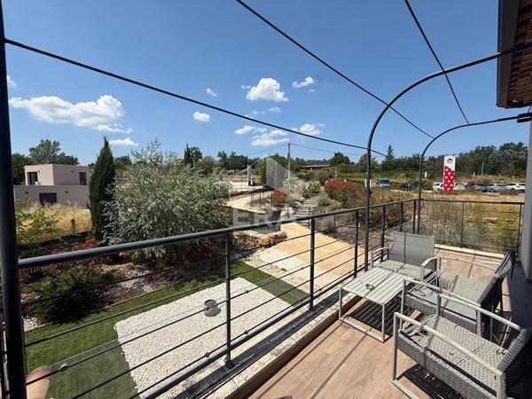 A VENDRE SAINT MAXIMIN LA SAINTE BAUME MAISON T6 DE 146 M² SUR 980 M² DE JARDIN AVEC 1 STUDIO ATTENANT ET  1 STUDIO INDEPENDANT A L'ETAGE