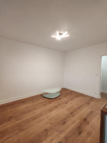 FONTENAY 5'RER/BOIS , Fontenay sous bois FONTENAY 5'RER/BOIS , Fontenay sous bois
