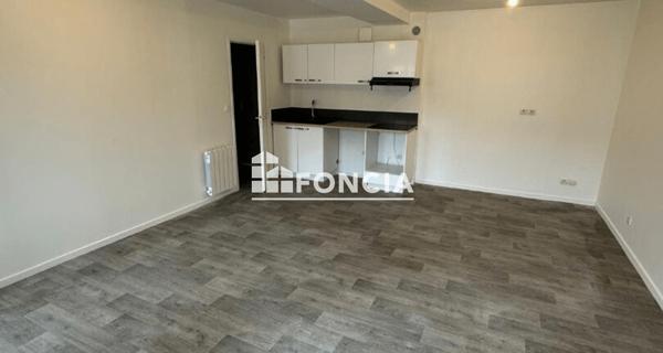 Location Studio 30.14 m² - Cires-lès-mello 60660