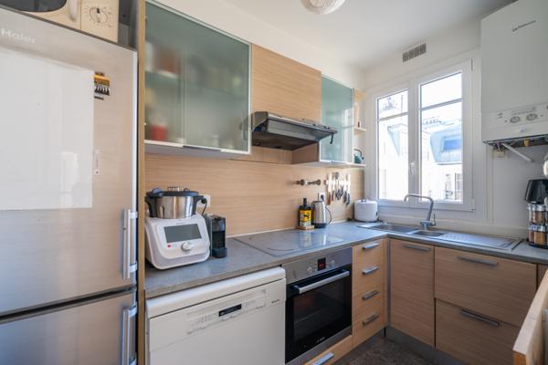 Appartement bourgeois baigné de lumière