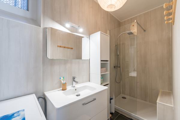 Appartement bourgeois baigné de lumière