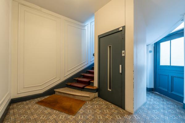 Appartement bourgeois baigné de lumière