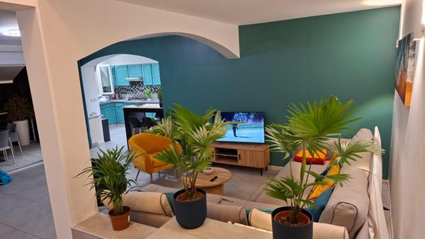 Belle Villa vue mer  de 159 m2 sur terrain de 714 m2