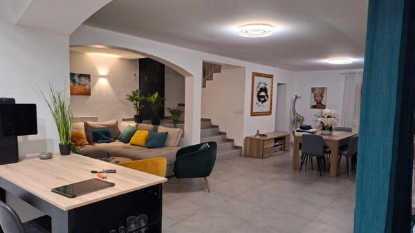 Belle Villa vue mer  de 159 m2 sur terrain de 714 m2