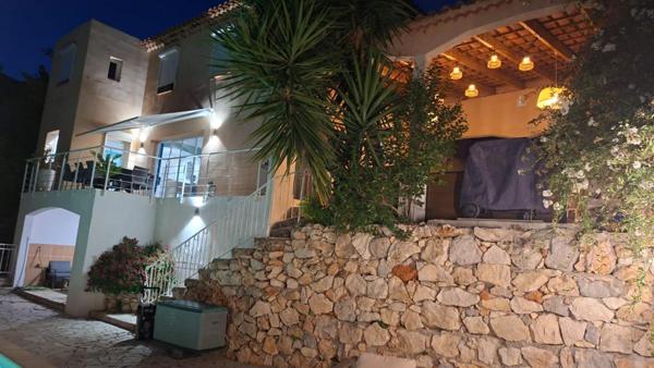 Belle Villa vue mer  de 159 m2 sur terrain de 714 m2