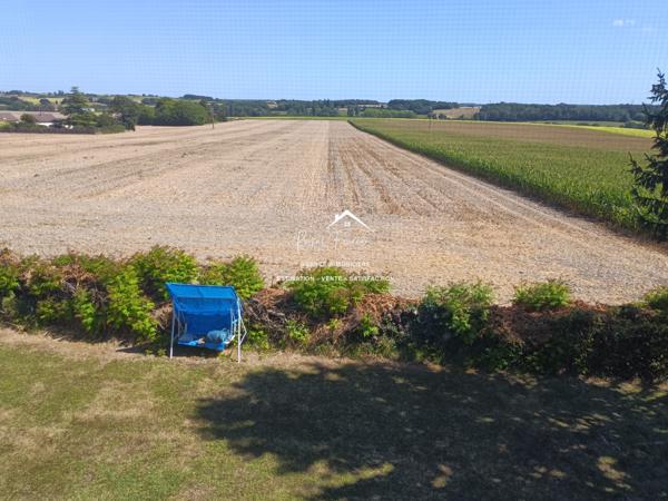 Dans un cadre idyllique, vue sur la campagne