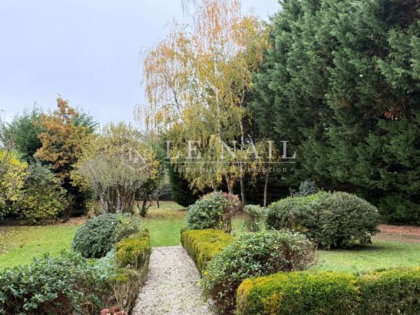 Ravissante maison de maître XIXe en Mayenne