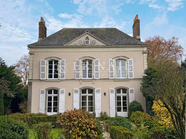 Ravissante maison de maître XIXe en Mayenne