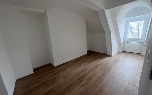 Appartement à louer    4 pièces • 84,32 m2 Compiègne