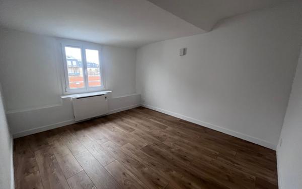 Appartement à louer    4 pièces • 84,32 m2 Compiègne