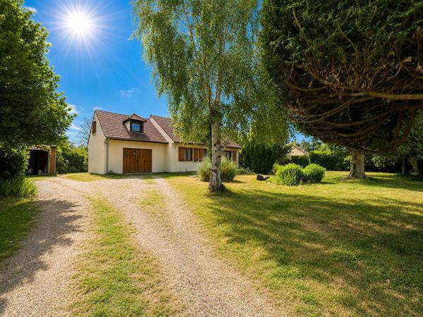 Maison Chaumont En Vexin 6 pièce(s) 125 m2 + terrain de 2822 m².