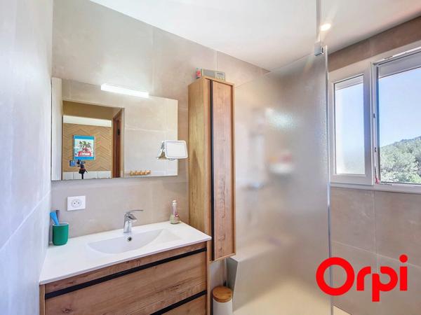 Appartement à vendre    3 pièces • 85,90 m2 Six-Fours-les-Plages