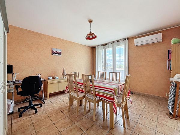 EXCLUSIVITE - APPARTEMENT T4 DE 75 M² AU DEUXIMEME ETAGE AVEC GARAGE ET CAVE