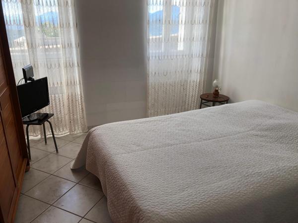 Maison de village, magnifique vue montagnes