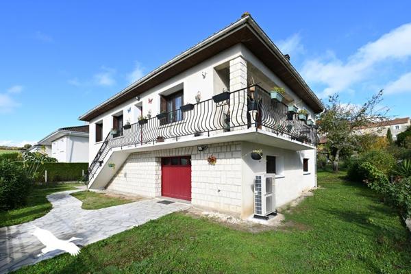 Maison à vendre |  Montmoreau-Saint-Cybard |  5 pièces | 107 m²