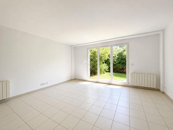 Maison Conflans Sainte Honorine 4 pièce(s) 67 m2 264 000 € **  - Référence  8189