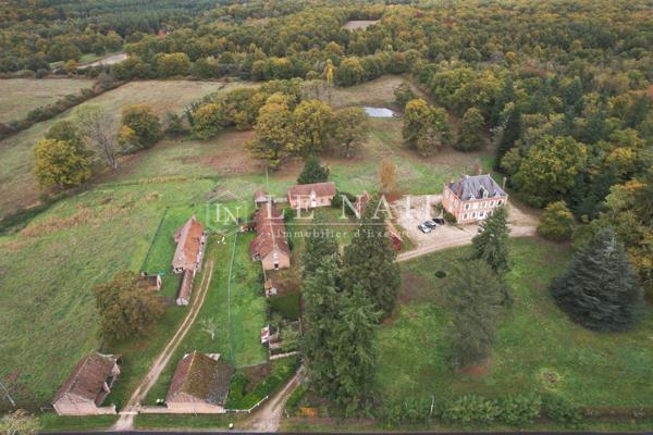 Belle propriété de 50 hectares en Sologne des étangs à 2h10 de Paris