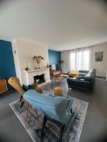 Pavillon kaufman et broad 4 chambres très beaux volumes.