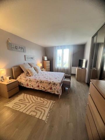 Pavillon kaufman et broad 4 chambres très beaux volumes.