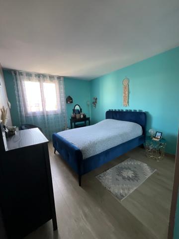 Pavillon kaufman et broad 4 chambres très beaux volumes.