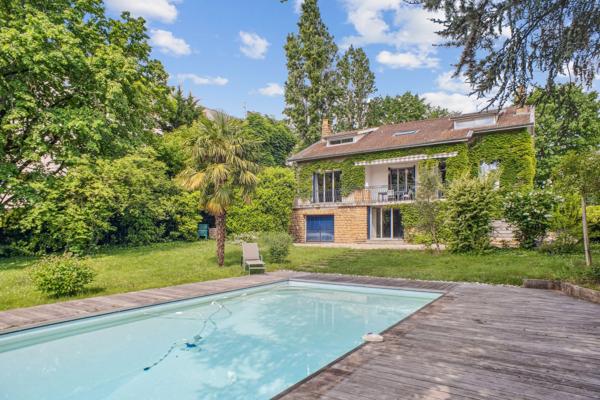 Vente Maison de luxe Écully 8 Pièces 236 m²