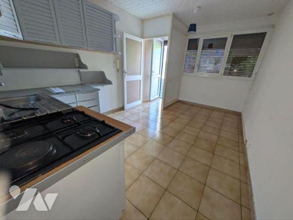 VANDOEUVRE LES NANCY rue du Luxembourg

À VENDRE - Charmant T1 en rez-de-jardin à Vandoeuvre-...