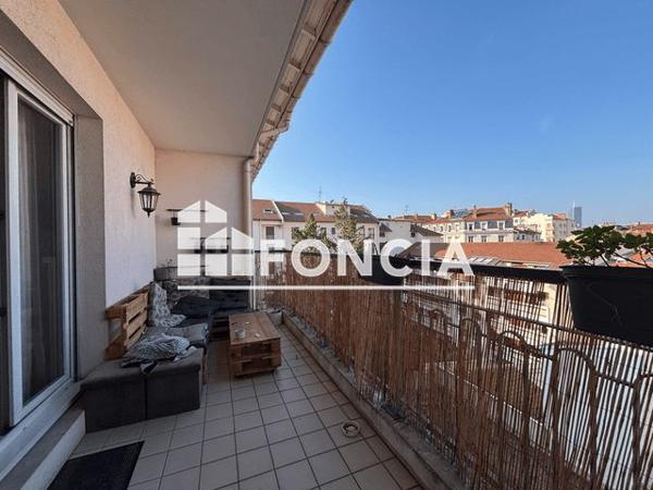 Location Appartement 2 pièces 52.18 m² - 35 RUE DU PERE CHEVRIER Lyon 69007