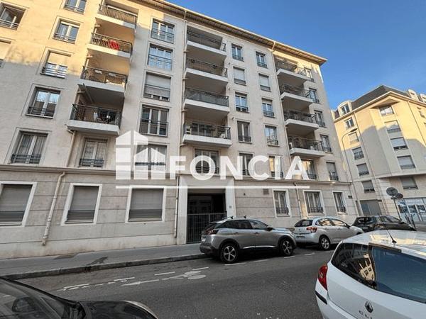 Location Appartement 2 pièces 52.18 m² - 35 RUE DU PERE CHEVRIER Lyon 69007