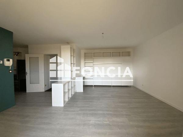 Location Appartement 2 pièces 52.18 m² - 35 RUE DU PERE CHEVRIER Lyon 69007