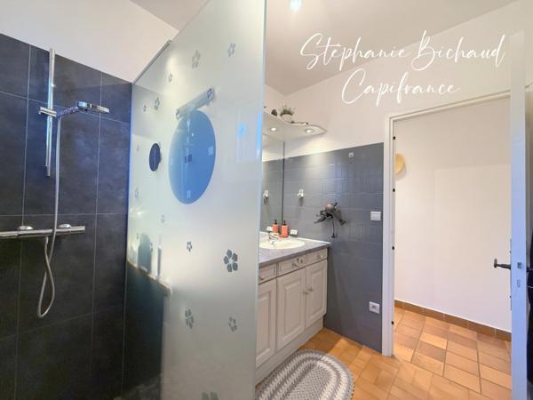 Maison à vendre 5 pièces THEZE (04) 1465 m² TERRAIN PISCINE