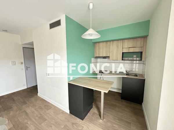 Location Appartement 2 pièces 33.62 m² - 2 RUE CAVALIER DE LA SALLE - Escale n°4 - Apt n°306 Rochefort 17300