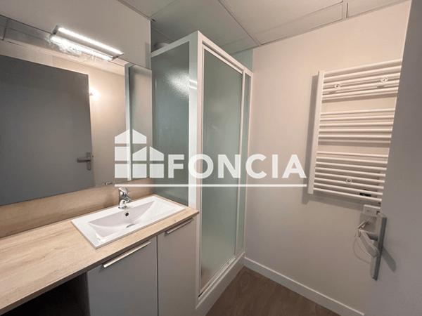 Location Appartement 2 pièces 33.62 m² - 2 RUE CAVALIER DE LA SALLE - Escale n°4 - Apt n°306 Rochefort 17300