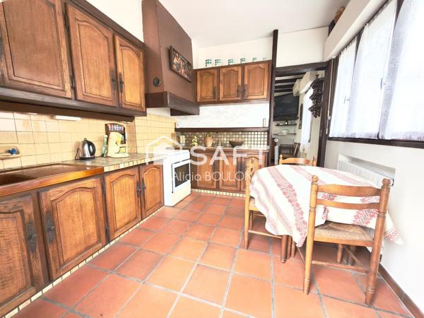 238 m² de bâti – Centre et plage à pied