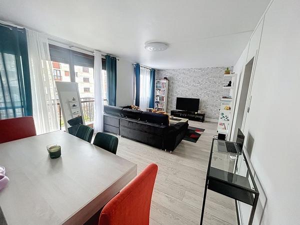 À vendre - T4, 4 pièces situé à Joué-lès-Tours (37300)