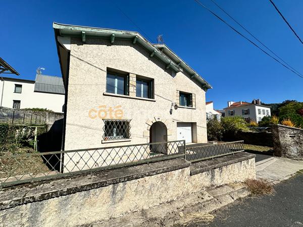 Vente Maison164 m² - 5 Pièces - VALS PRES LE PUY (43750)